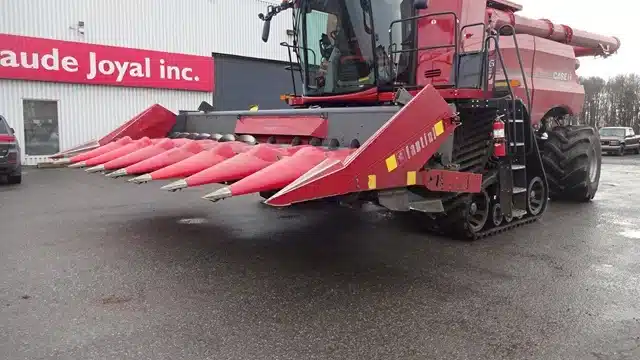 Gallery image 2 for Used 2012 Fantini 8 rangs Header - Row Crop