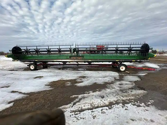 Gallery image 1 for Used 2022 John Deere RD45F Header - Flex