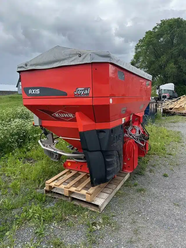 Gallery image 2 for Used 2013 Kuhn AXIS 50.1 Spreader - Fertilizer