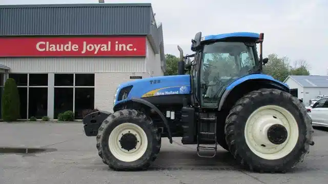 Gallery image 2 for Used 2008 New Holland T7060 Tractor