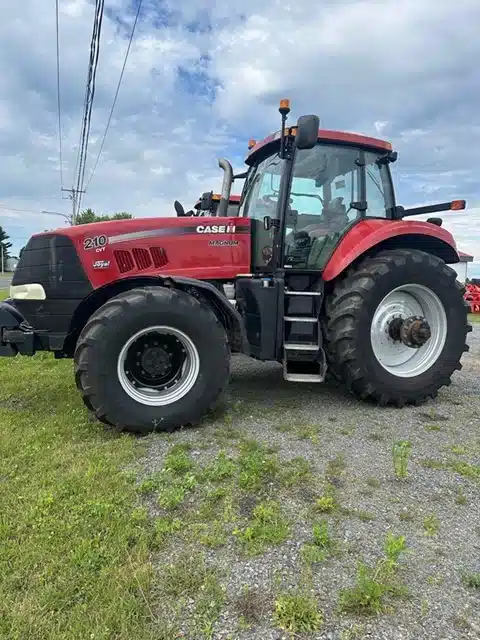 Gallery image 1 for Used 2012 Case IH Magnum 210 CVT Tractor
