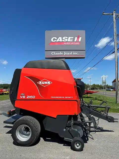 Gallery image 1 for Used 2012 Kuhn VB 2160 Round Baler