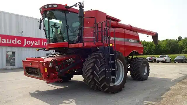 Gallery image 1 for Used 2012 Case IH 8230 Combine