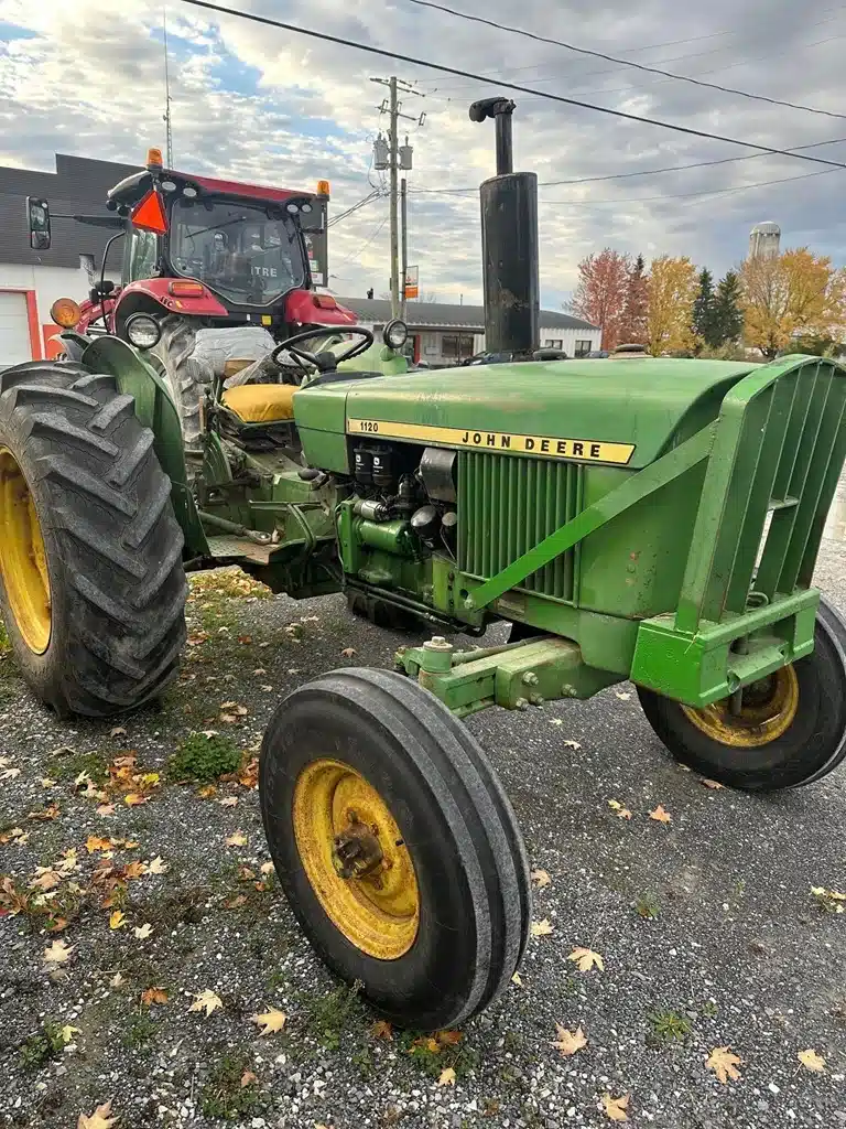 Gallery image 2 for John Deere 1120 Tractor