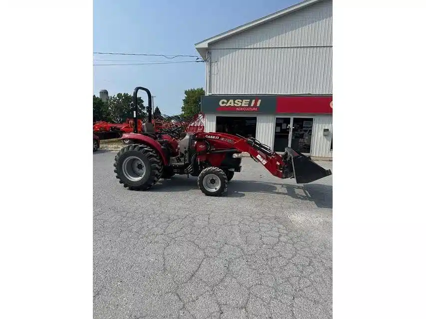 Gallery image 2 for Used 2021 Case IH Farmall Tractor