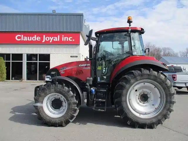 Gallery image 1 for Used 2019 Case IH Farmall Tractor