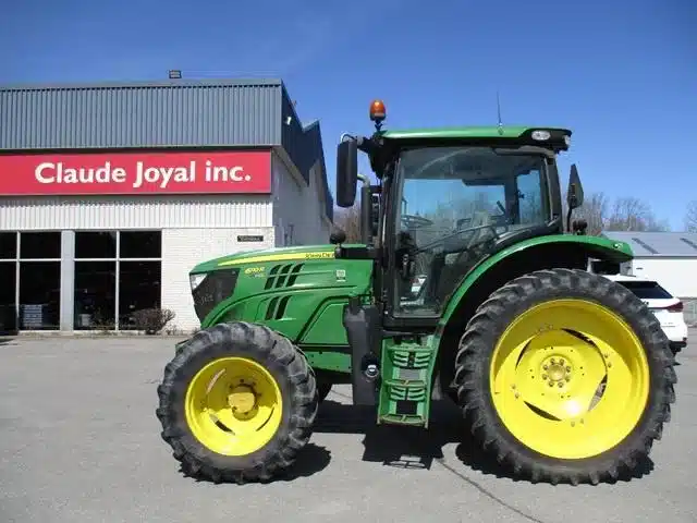 Gallery image 1 for 2018 John Deere 6110R Tractor
