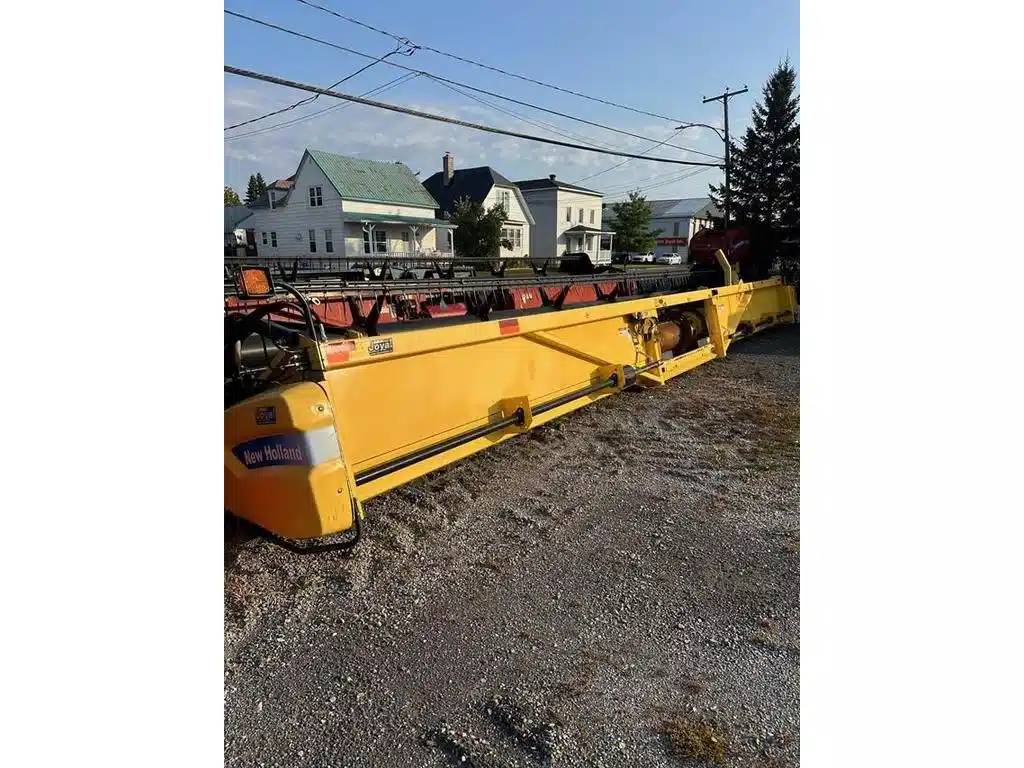 Gallery image 2 for 2008 New Holland 74C Header - Row Crop