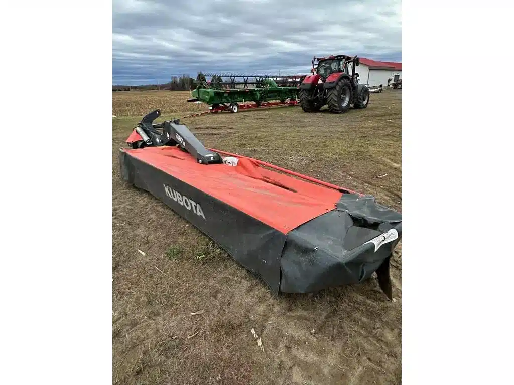 Gallery image 1 for Kuhn DM3040 Flail Mower