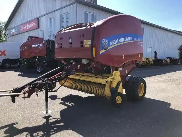 Gallery image 2 for 2017 New Holland BR450 Round Baler