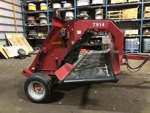 Gallery image 1 for Used Miller Pro 7914 Windrower