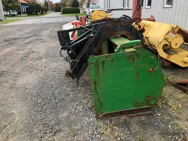 Gallery image 1 for Used Grattex 8-13 Snow Blade