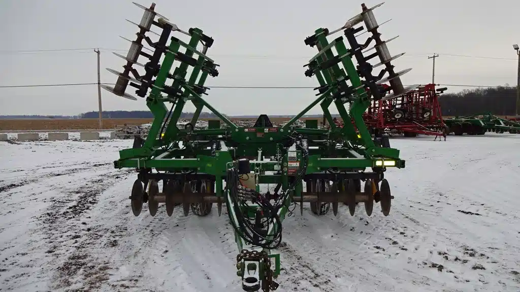 Used John Deere 714 Disc Chisel