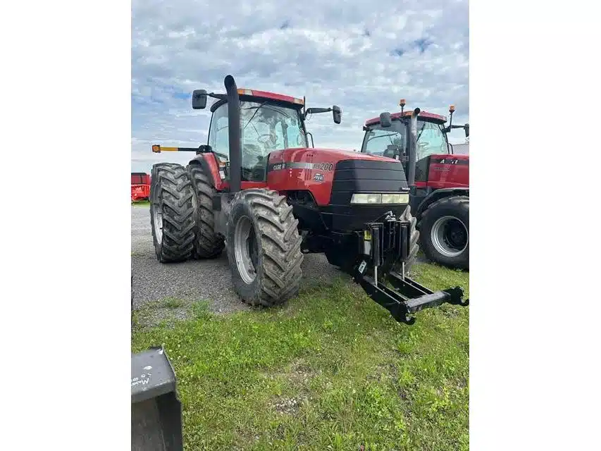 Gallery image 2 for Used 2002 Case IH MX200 Tractor