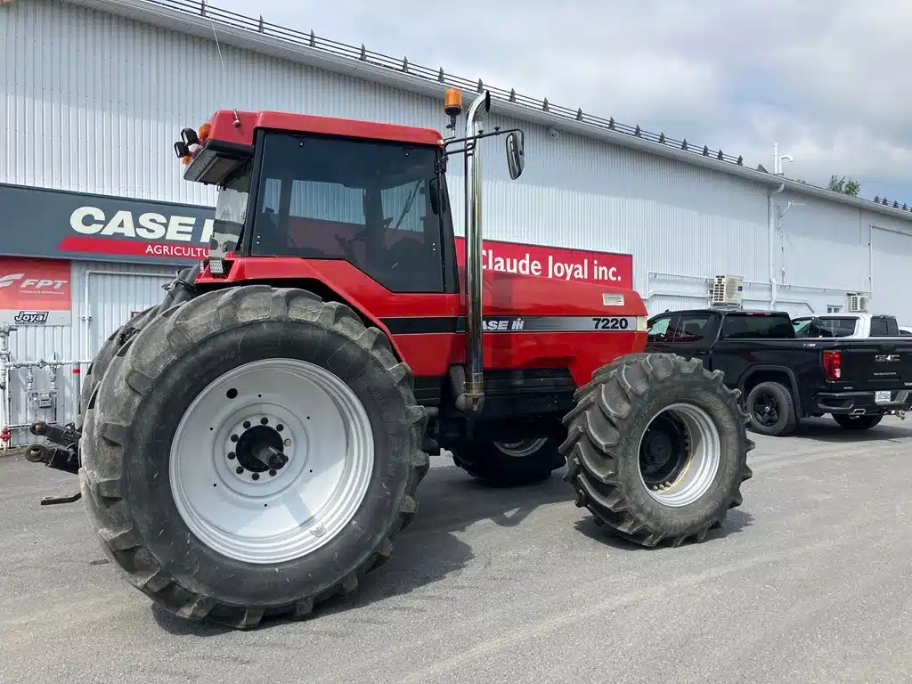 Photo de la Galerie 2 pour 1996 Case IH 7220 Tracteur