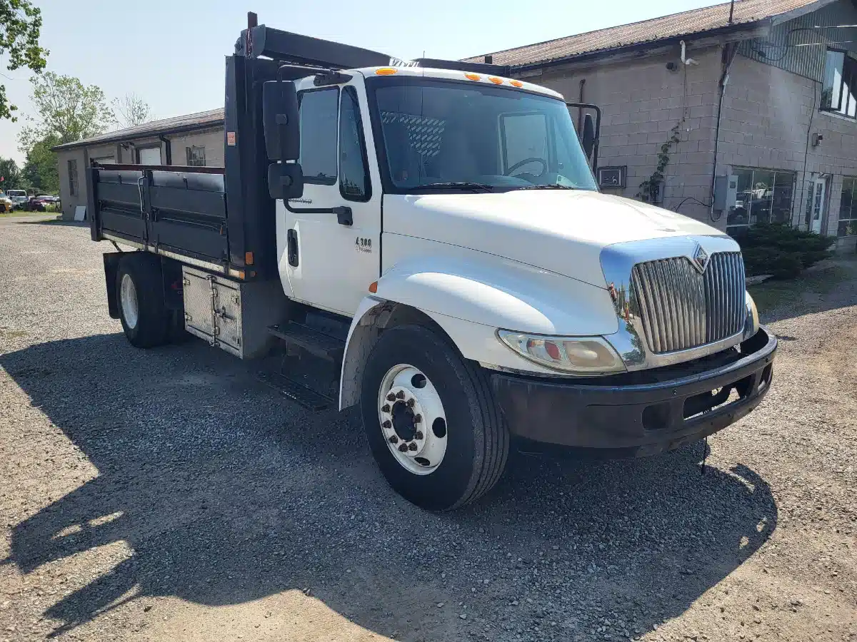 Gallery image 2 for Used 2006 International 4300 Truck - Dump