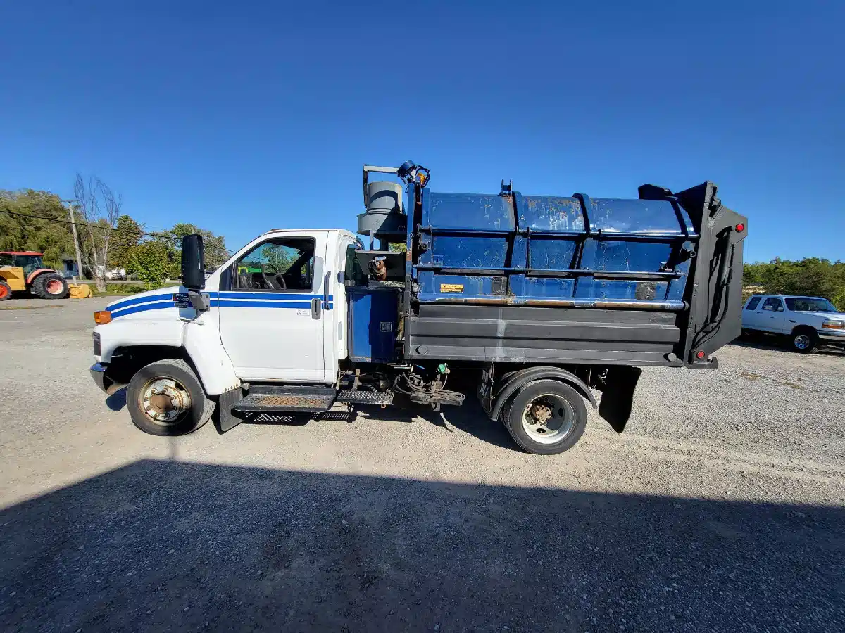 Used 2007 GMC C5500 Truck Cab & Chassis