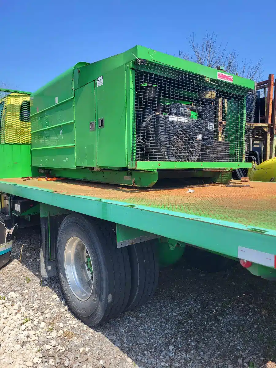 Used 2001 John Bean 600/400SB Sprayer - 3PT/Mounted