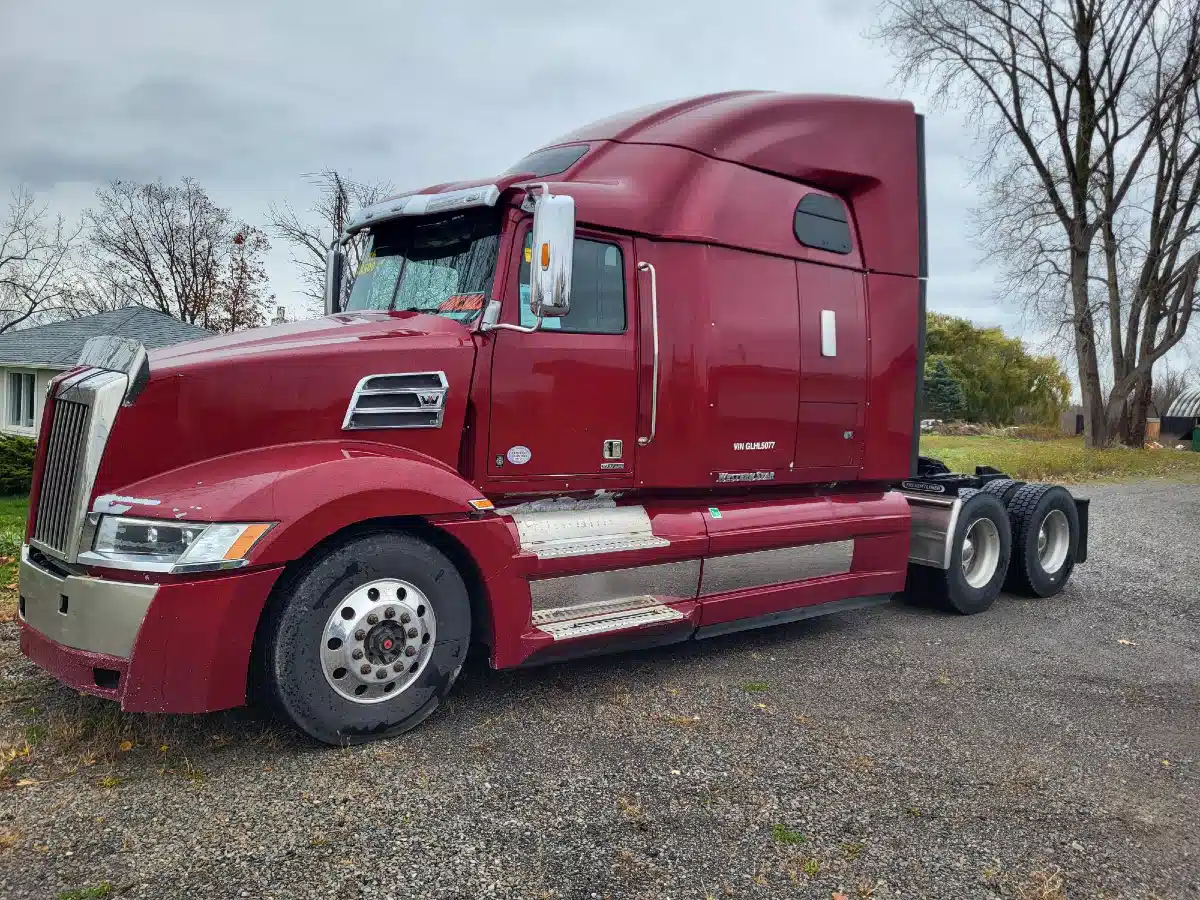 Gallery image 2 for 2016 Western Star 5700XE Semi-Truck