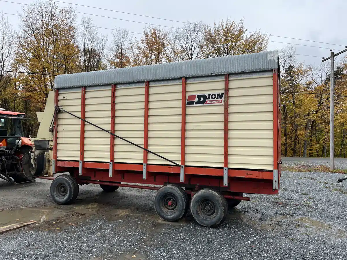 Gallery image 2 for Used 1989 Dion 1018SE Forage Box