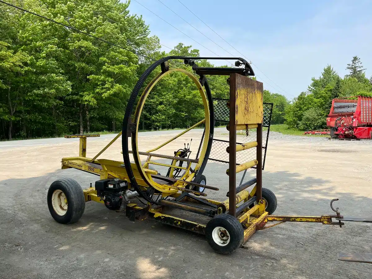 Gallery image 1 for Used 2000 Unspecified 7500 Bale Wrapper