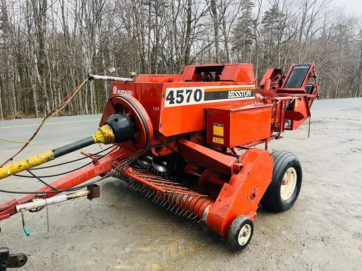 Gallery image 1 for Used 2000 Hesston 4570 Square Baler - Small