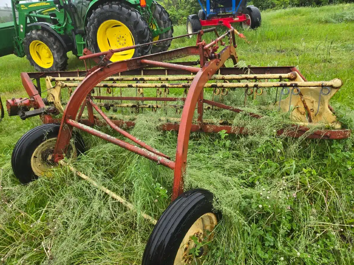 Used New Holland 56 Rake