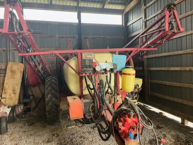 Gallery image 1 for Used Hardi TR800 Sprayer - Pull Type