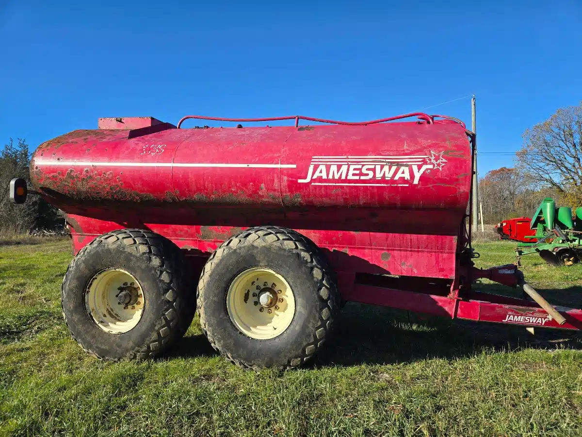 2010 Jamesway 4100 Liquid Fertilizer Cart