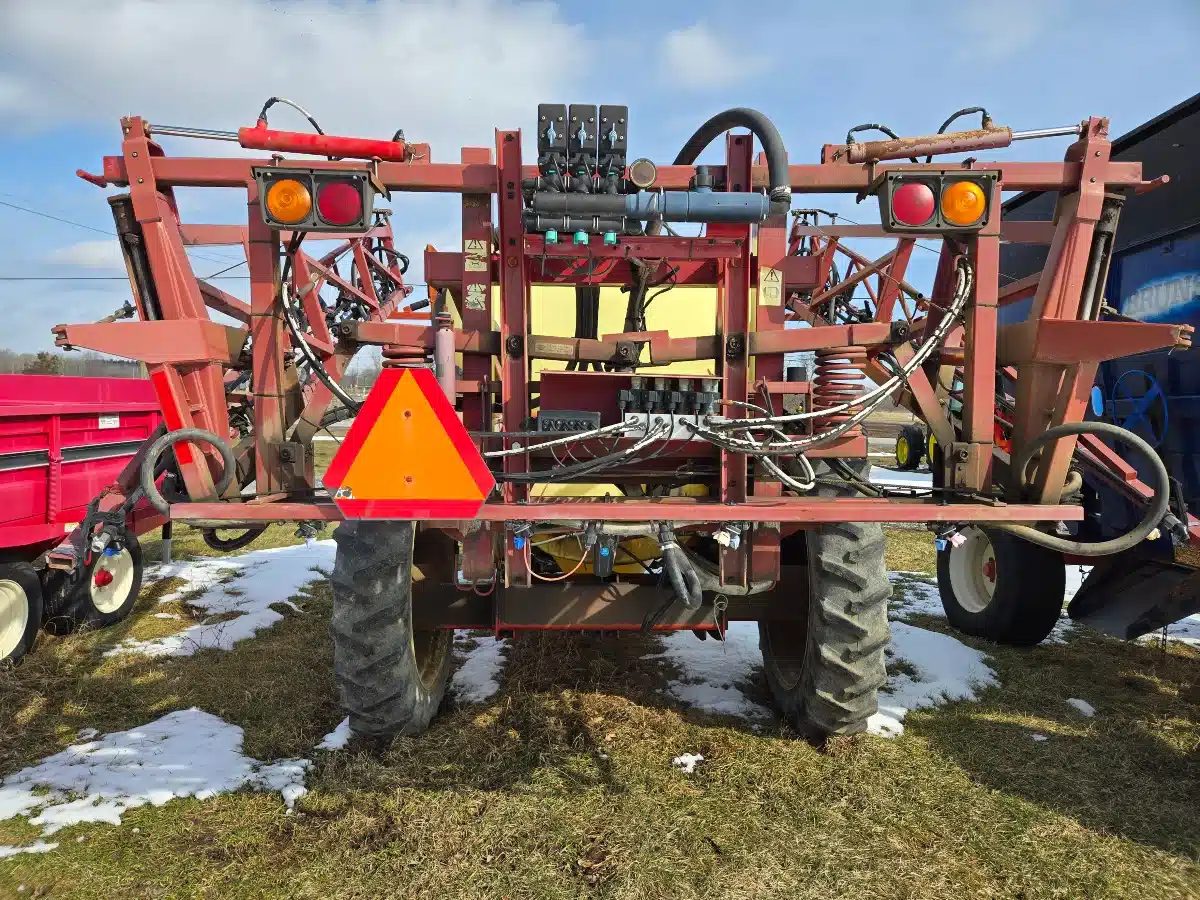 Gallery image 2 for Hardi NAVIGATOR NP1100 Sprayer - Pull Type