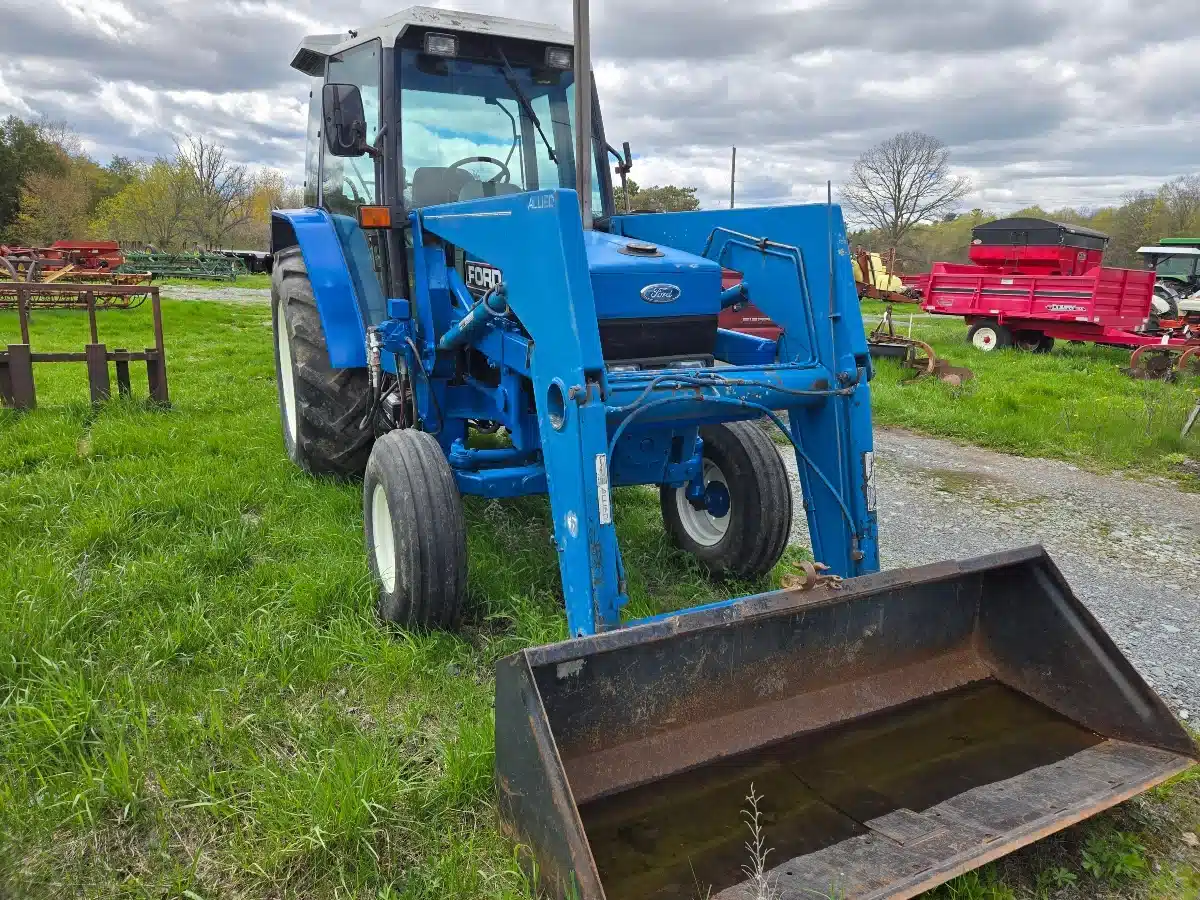 Photo de la Galerie 2 pour Ford 6640 Tracteur