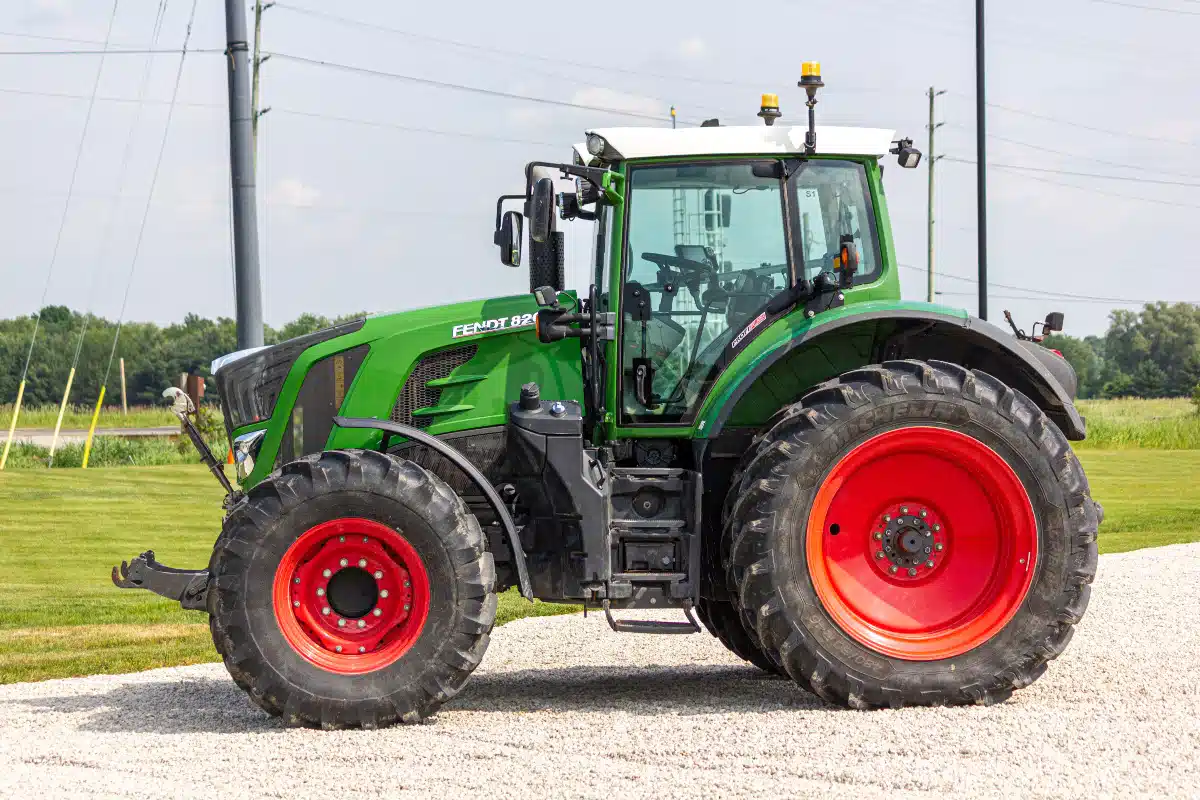 Gallery image 2 for Used 2019 Fendt 826 VARIO Tractor