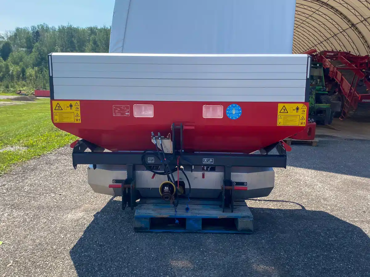 Gallery image 1 for Used 2014 Kverneland ACCORD DISCUS Spreader - Broadcast