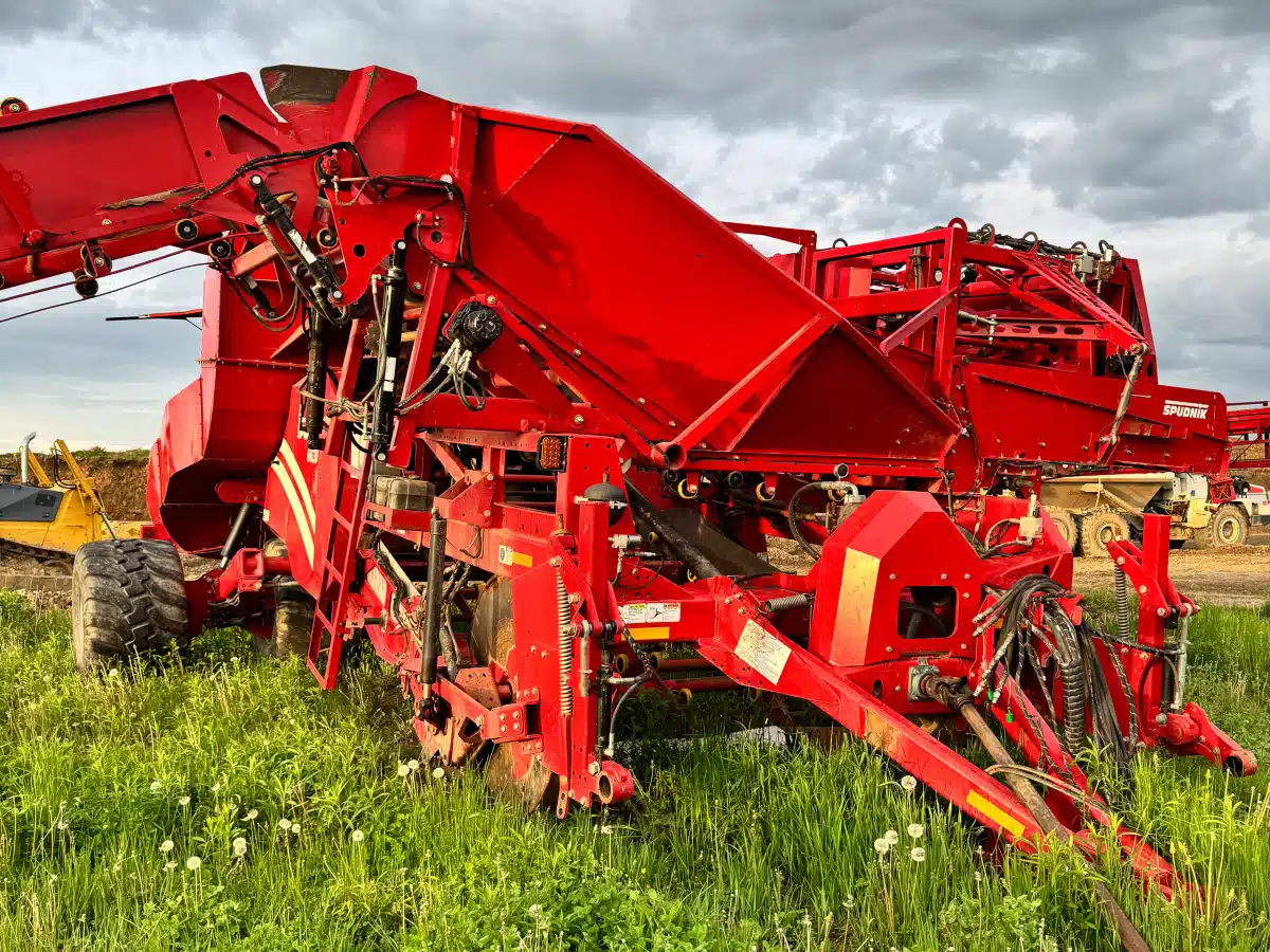 Gallery image 2 for Used 2018 Spudnik 6630 Potato Harvester