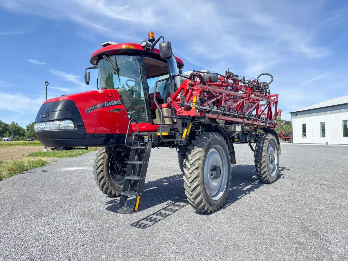 Gallery image 1 for Used 2021 Case IH PATRIOT 4440 Sprayer - Self Propelled