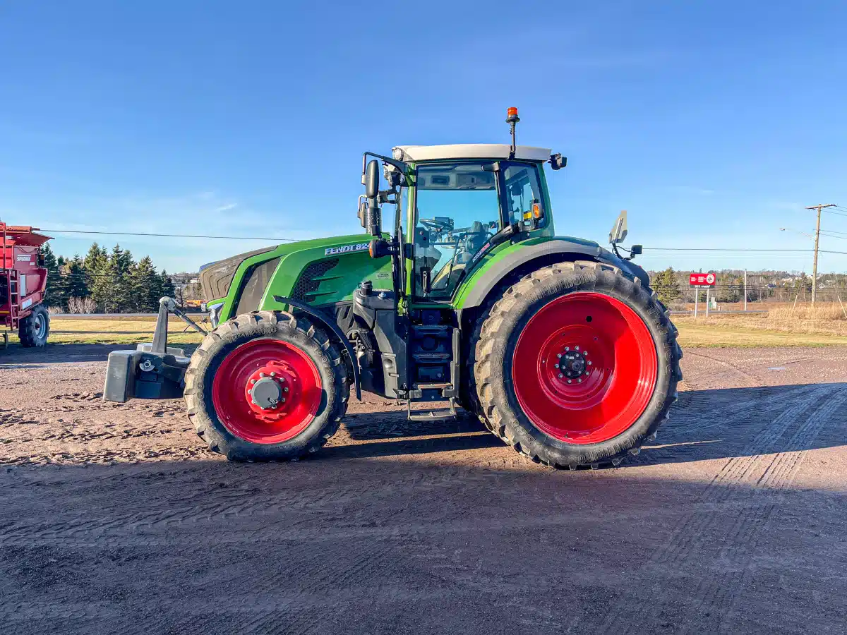 Gallery image 2 for Used 2020 Fendt 824 VARIO Tractor