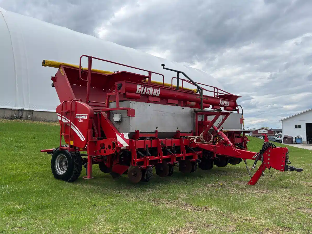 Gallery image 1 for Used 2015 Grimme GL 660 Potato Planter