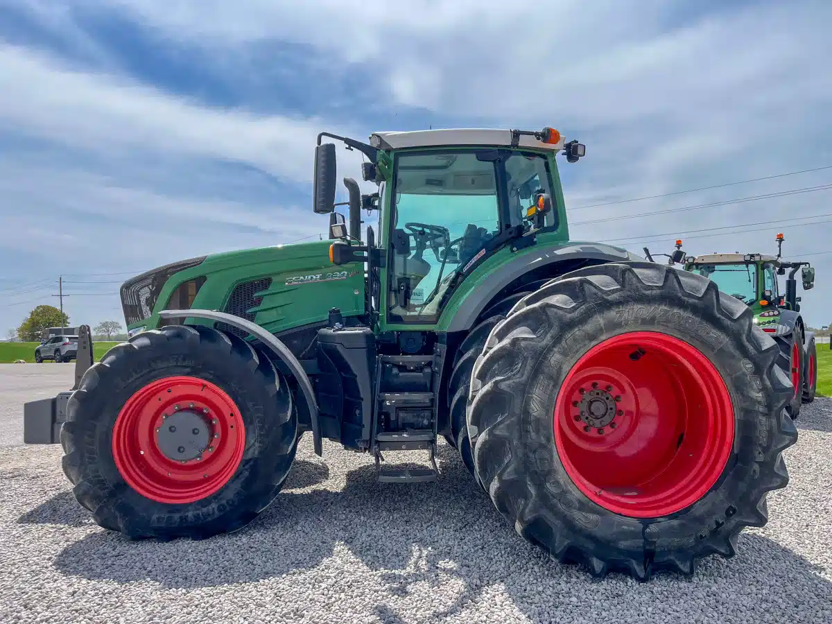 Gallery image 2 for Used 2015 Fendt 930 VARIO Tractor