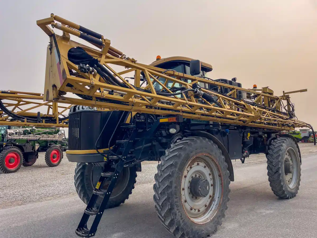 Gallery image 1 for Used 2012 RoGator 1100 Sprayer - Self Propelled