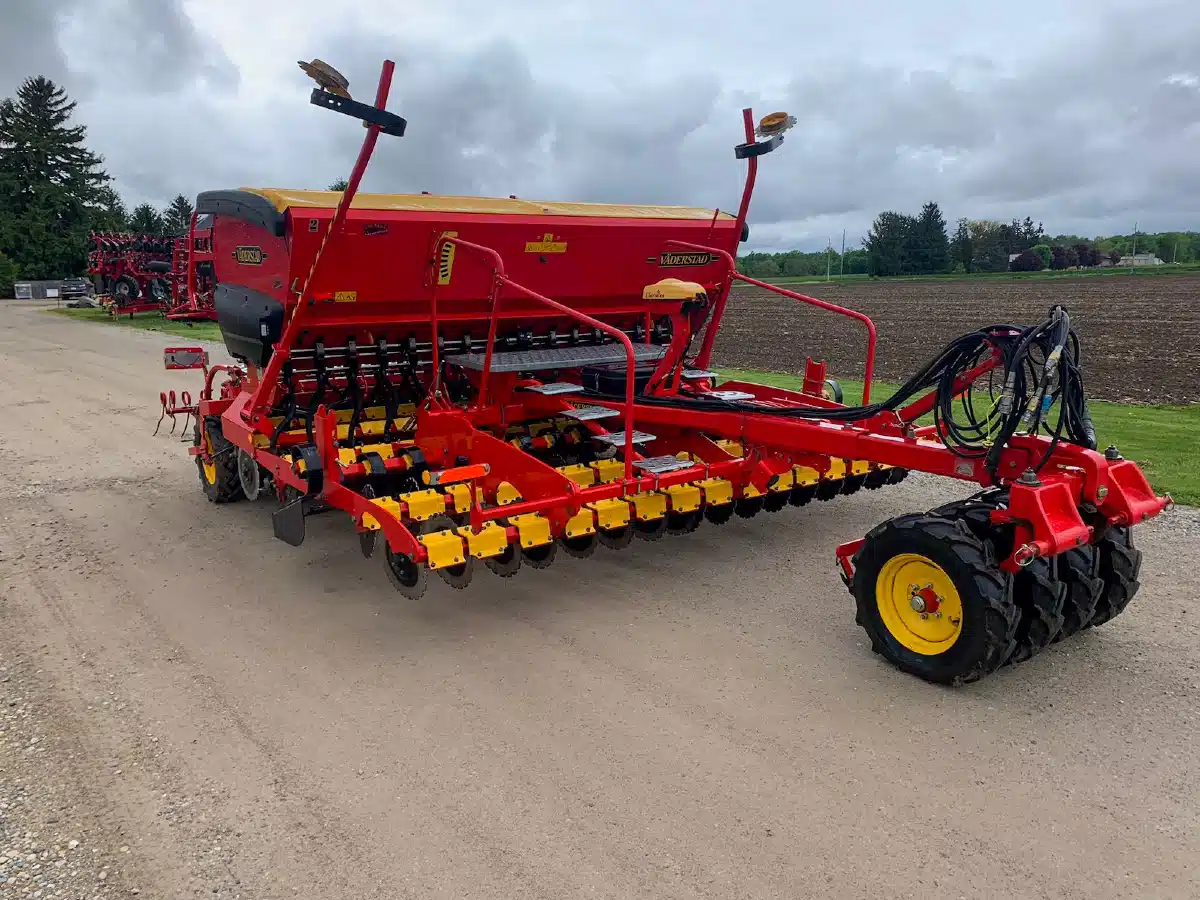 Gallery image 2 for Used 2022 Väderstad Rapid 400 Seeder