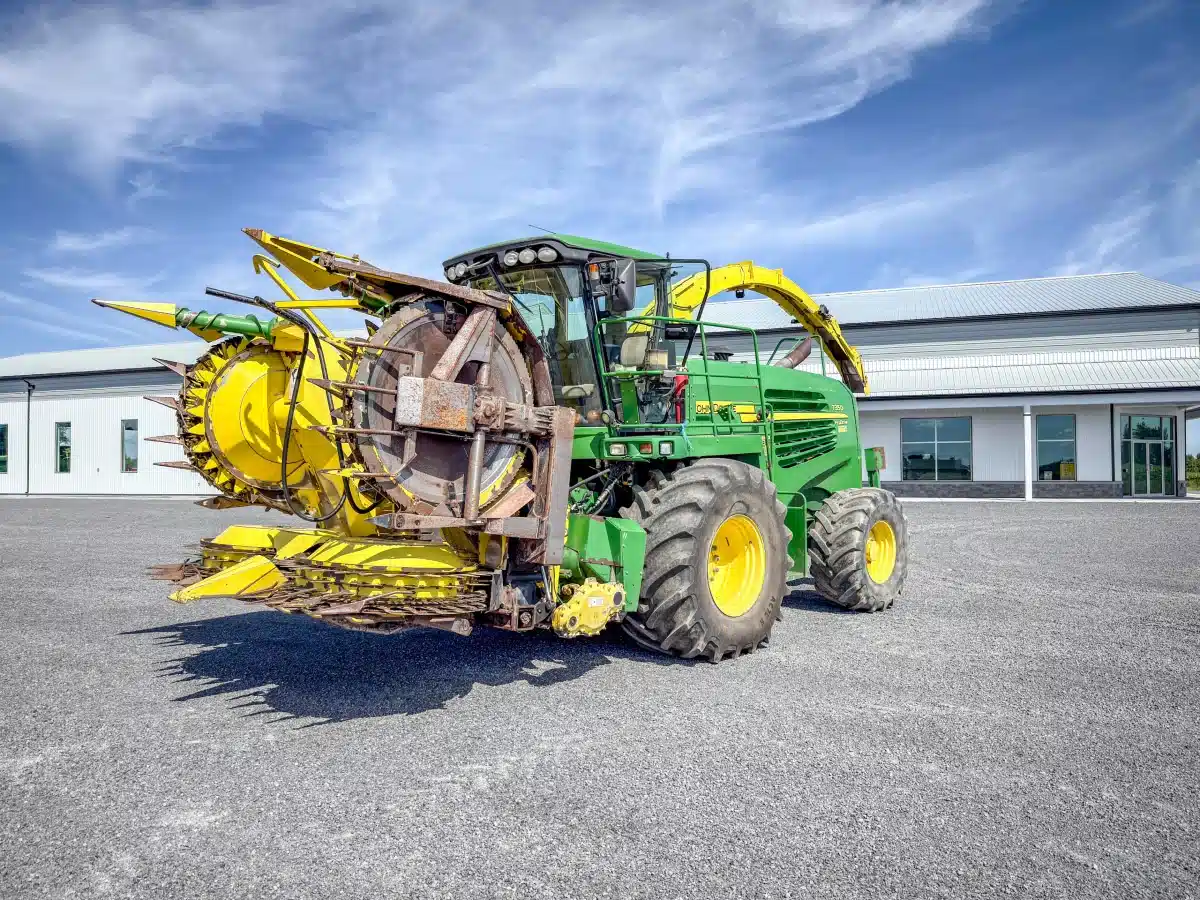 Gallery image 1 for Used 2010 John Deere 7350 Forage Harvester