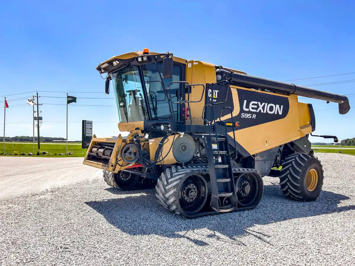 Gallery image 1 for Used 2010 CLAAS LEXION 595R Combine