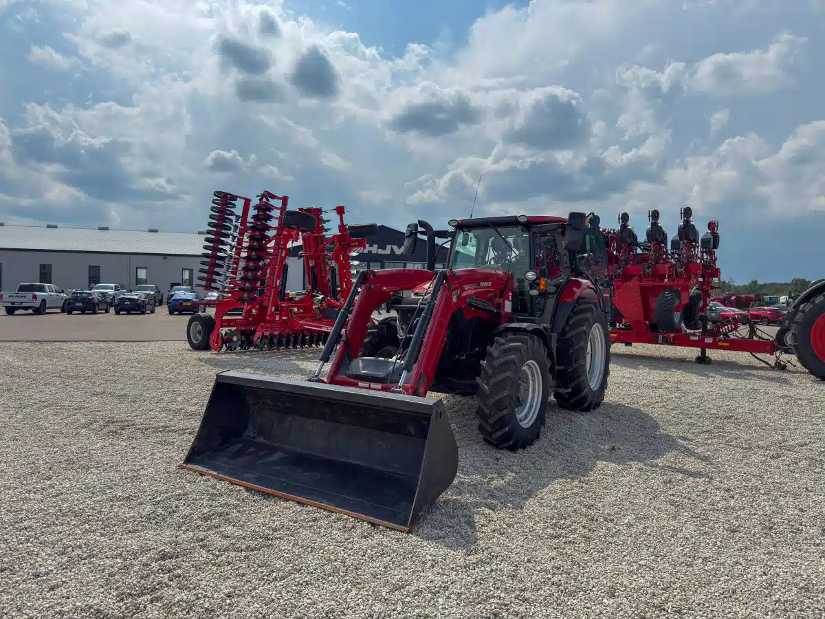 Gallery image 2 for Used 2021 Case IH MX135 Tractor