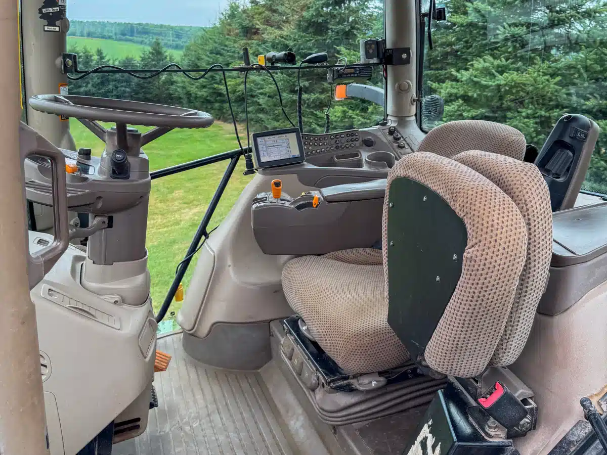 Gallery image 2 for Used 2014 John Deere 6210R Tractor