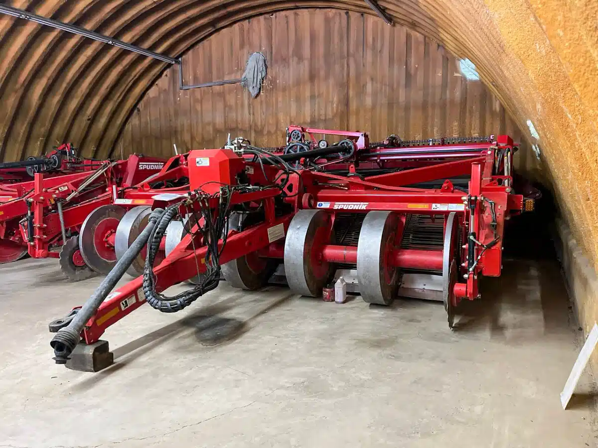 Gallery image 1 for Used 2020 Spudnik 6160 Potato Harvester