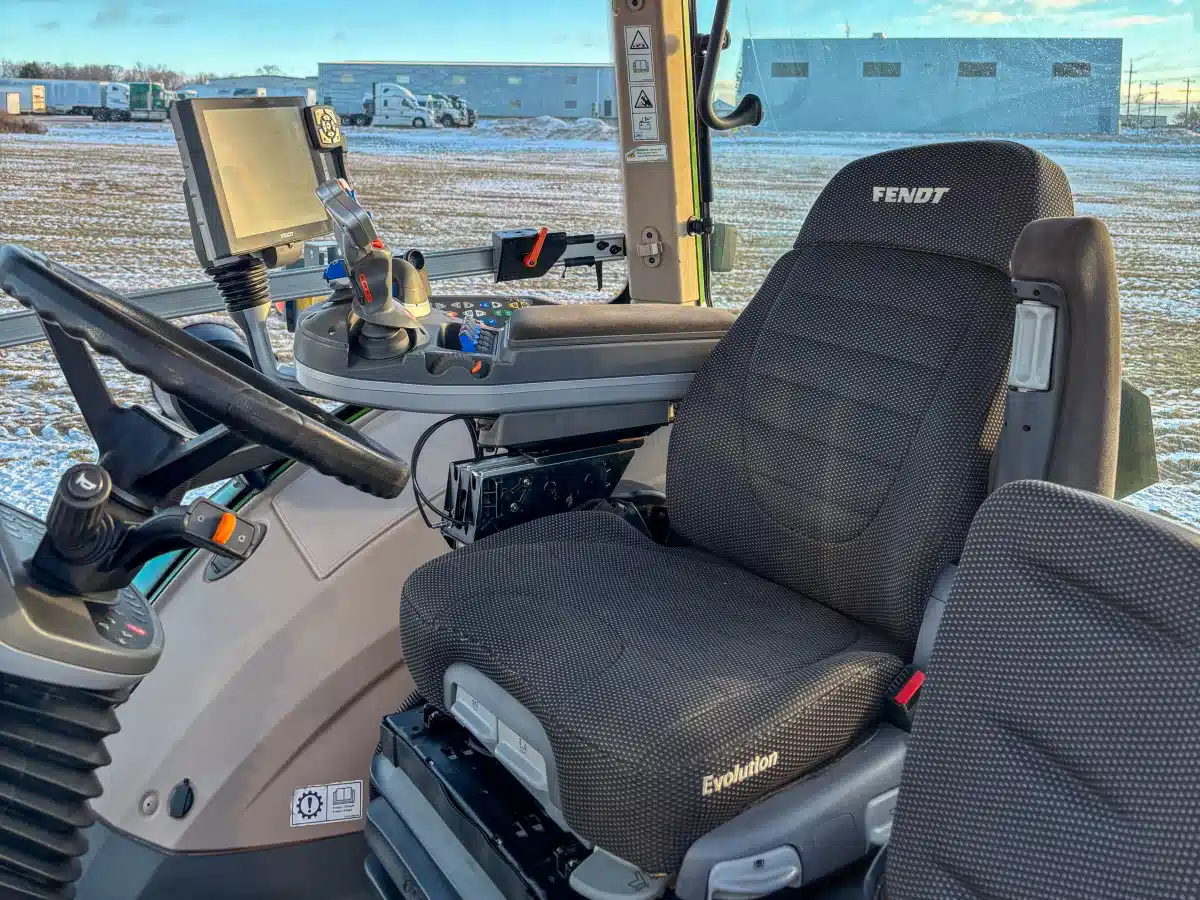 Gallery image 2 for 2020 Fendt 933 VARIO Tractor