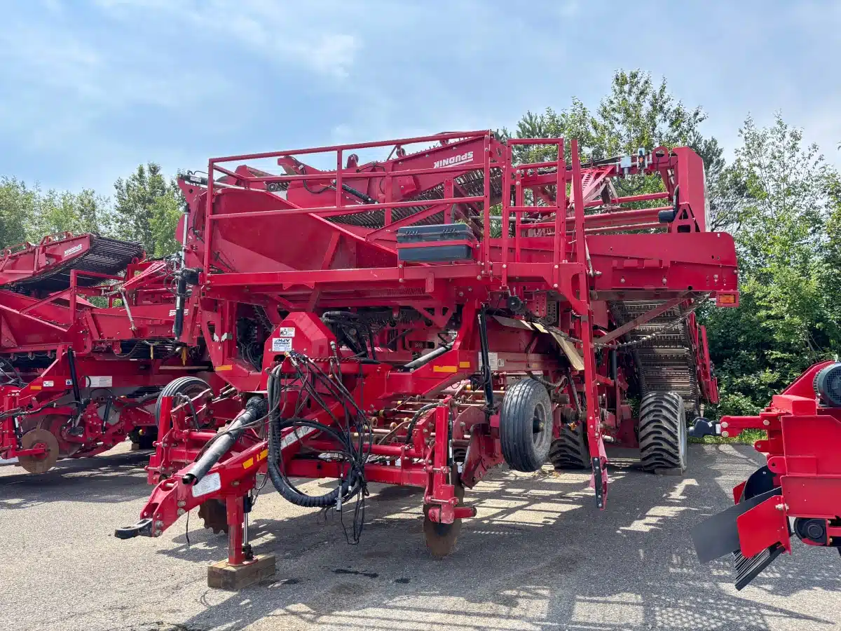 Gallery image 2 for 2021 Spudnik 6631 Potato Harvester