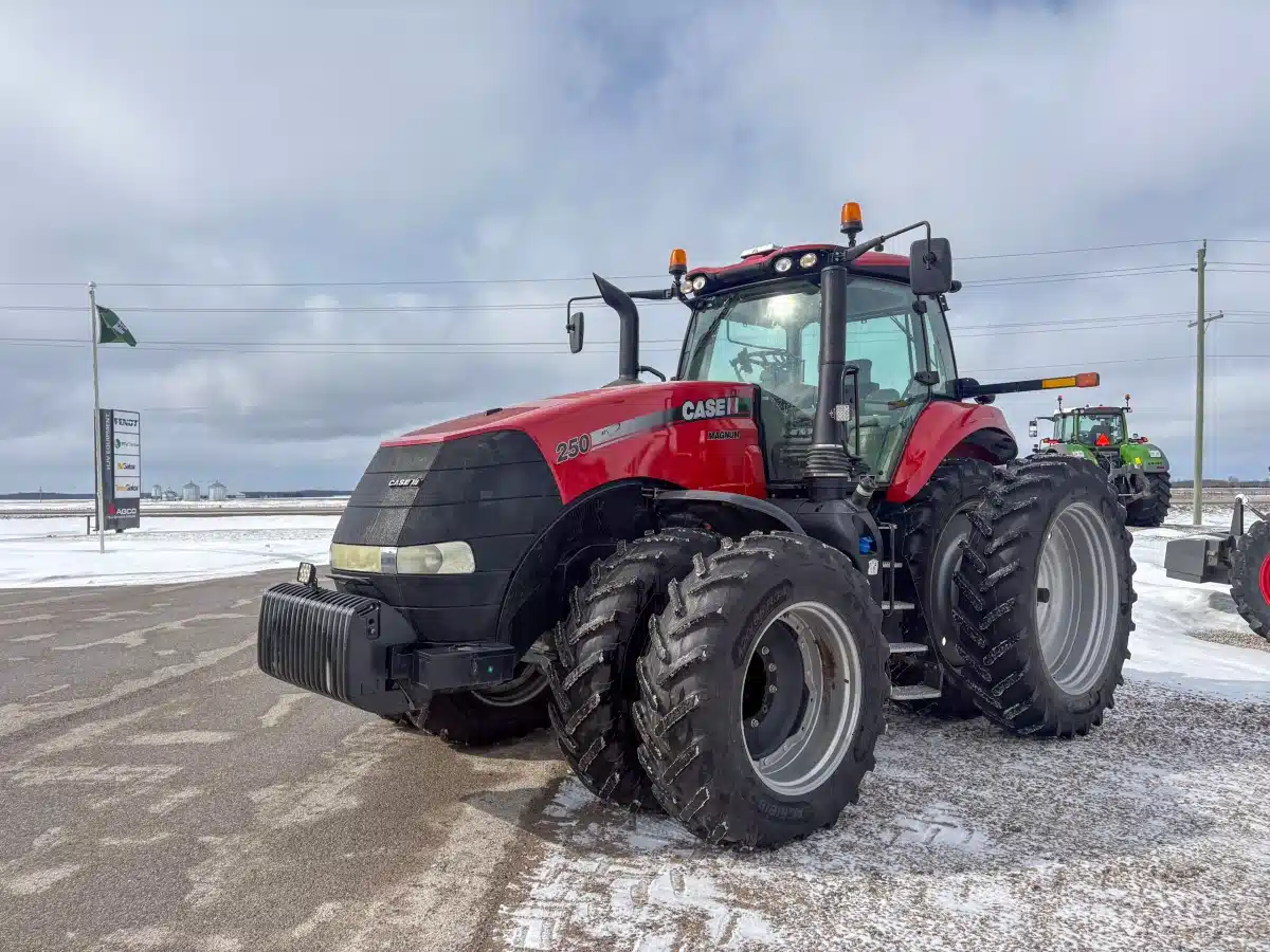Gallery image 1 for 2019 Case IH MAGNUM 250 Tractor