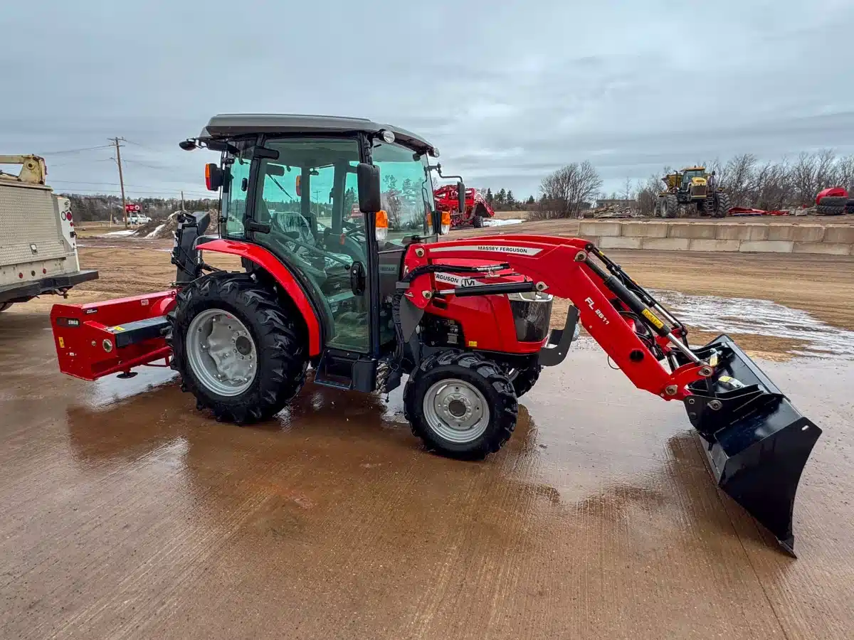 Gallery image 2 for 2023 Massey Ferguson 1835M Tractor