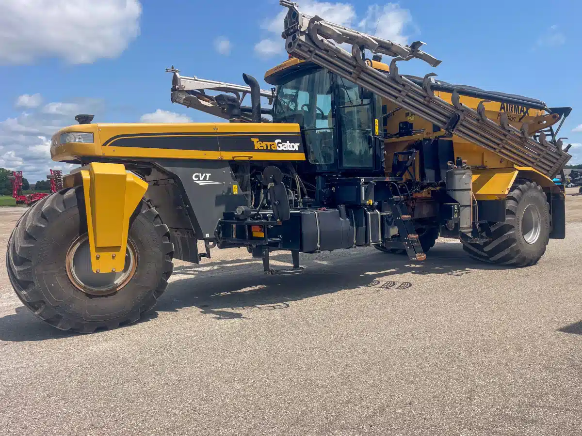 Gallery image 2 for 2018 TerraGator TG8300B Floater